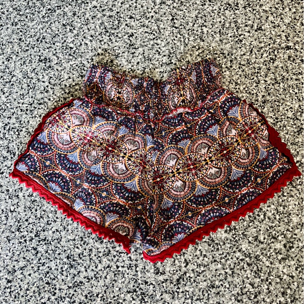 Tezenis ✦ Boho Red Trim Printed Mini Shorts (S)